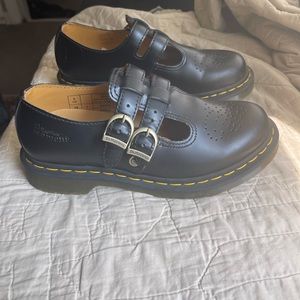 Dr. Martens - 8065 SMOOTH LEATHER MARY JANE SHOES -  size 7 - black - brand new